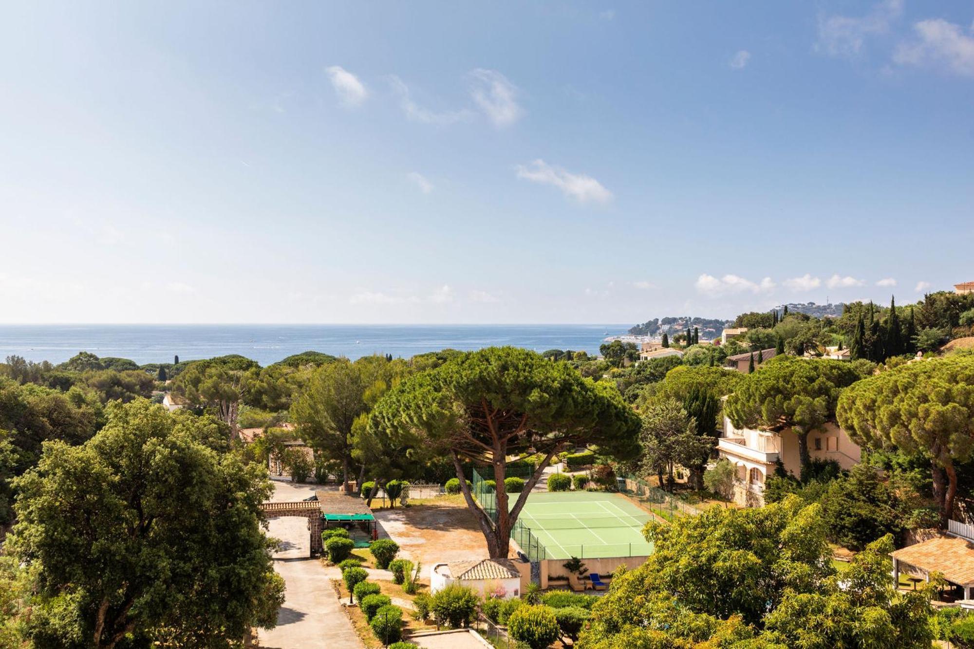 Hotel Du Parc Cavalaire Sur Mer 외부 사진